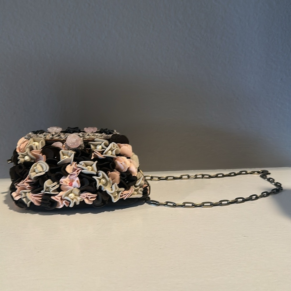 Beautiful Mary Francis handbag - Picture 2 of 7